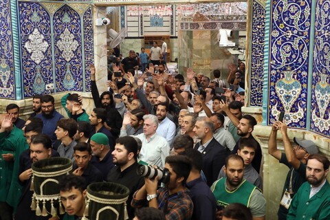 تصاویر/ گل آرایی ضریح مطهر حضرت فاطمه معصومه(س)