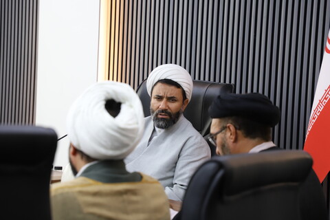 تصاویر / نشست هم اندیشی مدیران مدارس علمیه استان