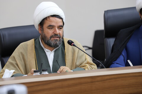 تصاویر / نشست هم اندیشی مدیران مدارس علمیه استان