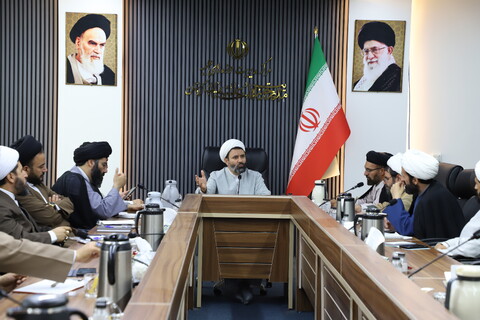 تصاویر / نشست هم اندیشی مدیران مدارس علمیه استان