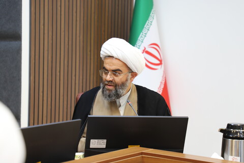 تصاویر / جلسه مدیران حوزوی خواهران و برادران استان کردستان با نماینده ولی فقیه