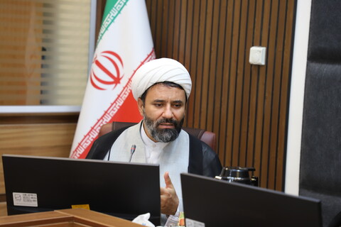 تصاویر / جلسه مدیران حوزوی خواهران و برادران استان کردستان با نماینده ولی فقیه