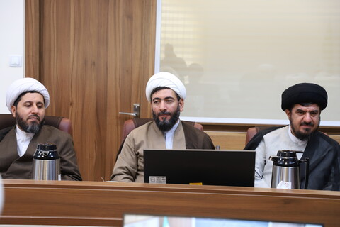 تصاویر / جلسه مدیران حوزوی خواهران و برادران استان کردستان با نماینده ولی فقیه