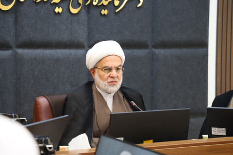 تصاویر / جلسه مدیران حوزوی خواهران و برادران استان کردستان با نماینده ولی فقیه