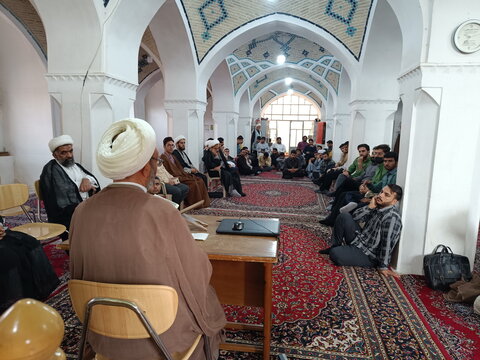 تصاویر/ نشست اطلاع‌رسانی برنامه‌های سال تحصیلی جدید مدرسه علمیه آیت‌الله مدنی کاشانی(ره)