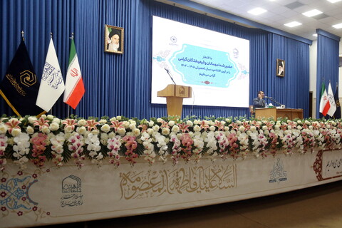 تصاویر/ مراسم آغاز سال تحصیلی جامعة الزهرا (س) و حوزه علمیه خواهران