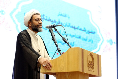 تصاویر/ مراسم آغاز سال تحصیلی جامعة الزهرا (س) و حوزه علمیه خواهران