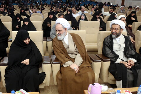 تصاویر/ مراسم آغاز سال تحصیلی جامعة الزهرا (س) و حوزه علمیه خواهران