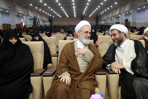 تصاویر/ مراسم آغاز سال تحصیلی جامعة الزهرا (س) و حوزه علمیه خواهران