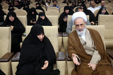 تصاویر/ مراسم آغاز سال تحصیلی جامعة الزهرا (س) و حوزه علمیه خواهران