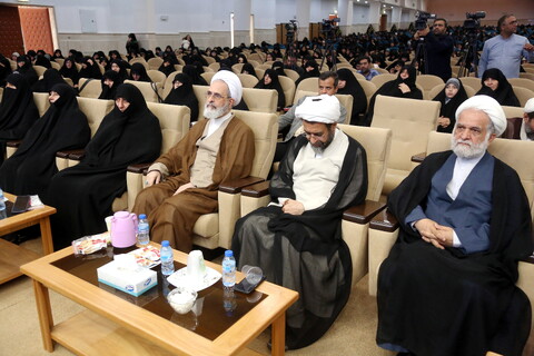 تصاویر/ مراسم آغاز سال تحصیلی جامعة الزهرا (س) و حوزه علمیه خواهران