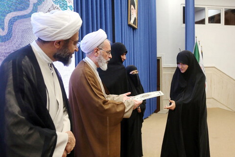 تصاویر/ مراسم آغاز سال تحصیلی جامعة الزهرا (س) و حوزه علمیه خواهران