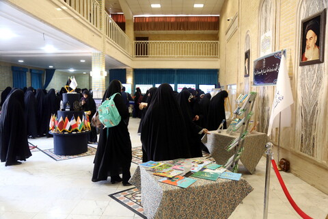 تصاویر/ مراسم آغاز سال تحصیلی جامعة الزهرا (س) و حوزه علمیه خواهران