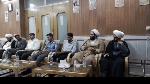 تصاویر/ نشست هم اندیشی ائمه جمعه منطقه کاشان و مسئولین رسانه دفاتر ائمه جمعه