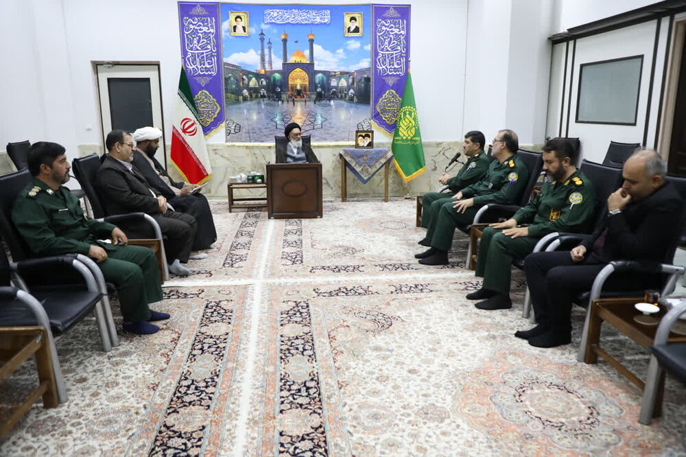 نمایش نمادهای مقاومت پیام ایستادگی را ماندگار می‌کند