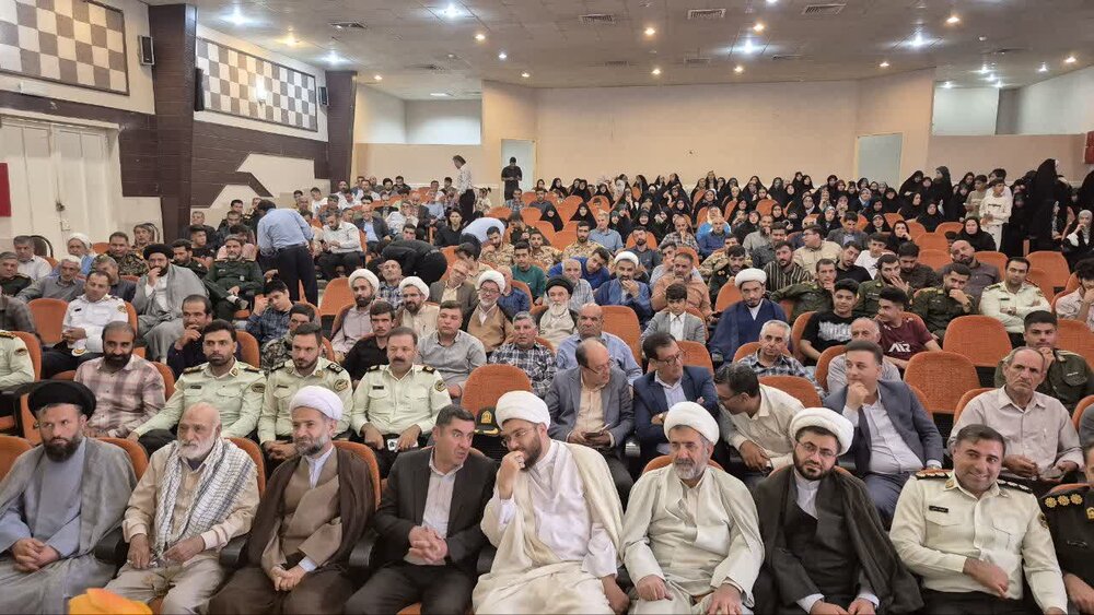 نماز، کلید آرامش و رستگاری انسان است