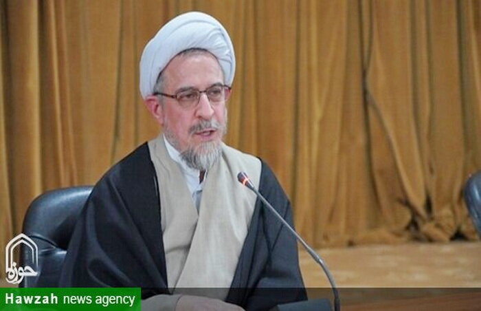 آیت الله مصباح(ره) پیشگام نهادینه‌سازی علوم انسانی اسلامی بود