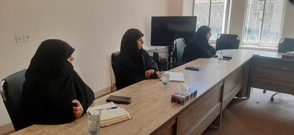 دیدار مدیرکل امور بانوان و خانواده استانداری با مدیر حوزه علمیه خواهران استان‌کرمان