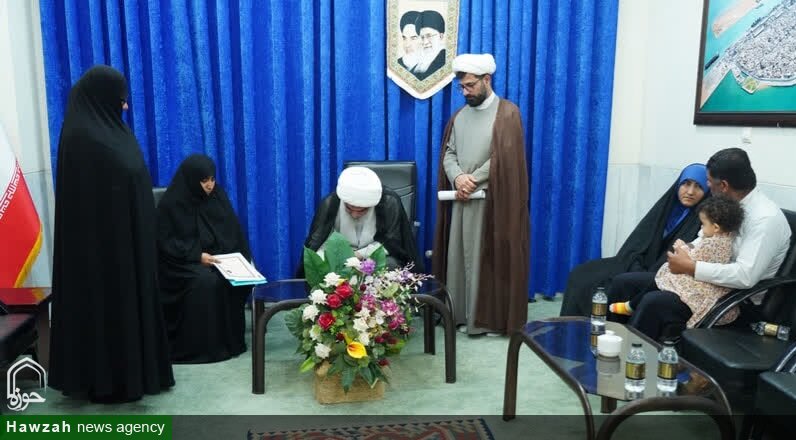 تصاویر/ دیدار مردم امام جمعه بوشهر