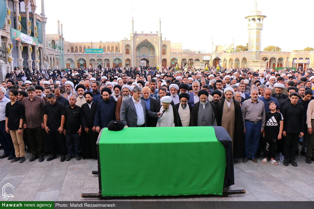 تشییع و تدفین آیت‌الله موسوی یزدی (ره) در قم + عکس