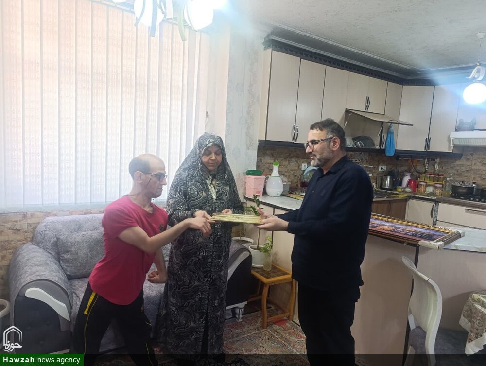 تقدیر حوزه علمیه خوزستان از بانوی واقف در هفته وقف