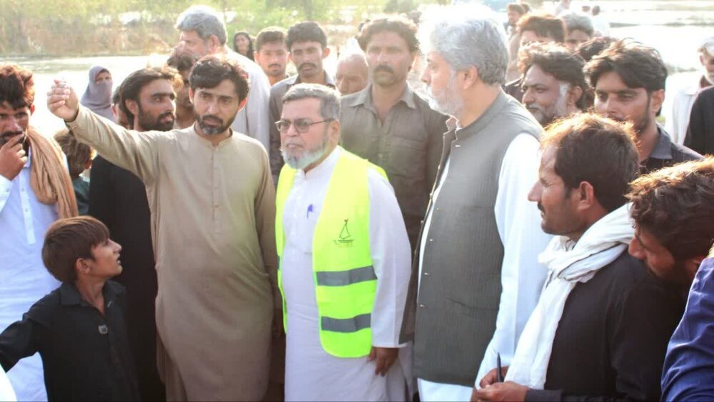 علامہ شبیر میثمی کی جوآنہ بنگلہ، مظفر گڑھ پنجاب کے سیلاب متاثرین کا دورہ اور امداد کی فراہمی
