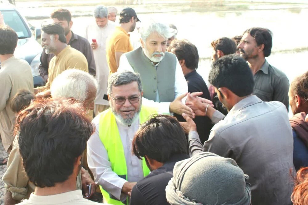 علامہ شبیر میثمی کی جوآنہ بنگلہ، مظفر گڑھ پنجاب کے سیلاب متاثرین کا دورہ اور امداد کی فراہمی