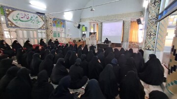 بزرگترین سرمایه‌های بشری باید در مسیر کسب معارف الهی صرف شود