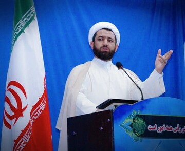 ایران اسلامی اقتدار را مدیون شهدا است