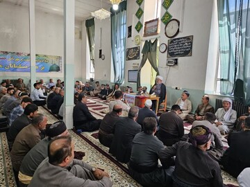 تصاویر/ مراسم مولودی‌خوانی در روستای ناو با حضور نماینده ولی فقیه در کردستان