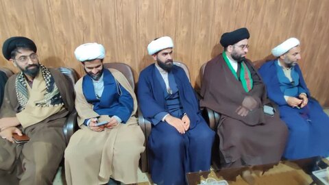 تصاویر نشست هم اندیشی جمعی از روحانیون الیگودرز با موضوع تأسیس مراکز نیکوکاری در مساجد ‌‌‌‌‌‌‌‌‌‌‌‌‌‌‌‌‌‌‌