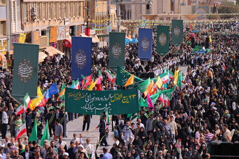 Imágenes / El ambiente del Santuario de Hazrat Masuma (P) en el aniversario de la llegada de la Dama de la Generosidad a la sagrada ciudad de Qom