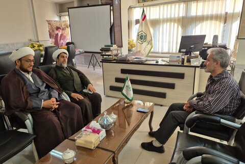 تصاویر/ دیدار مدیر و معاون تبلیغ حوزه علمیه کاشان با رییس اداره اوقاف و امور خیریه این شهرستان