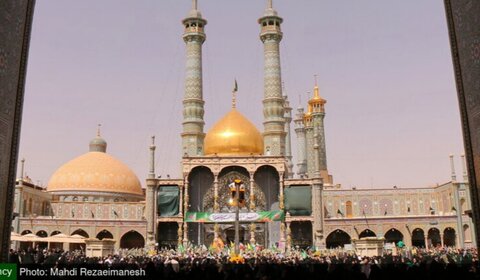 کرامت حضرت معصومہ (س)؛ آیت اللہ مرعشی نجفی کی زندگی فقر سے نجات پا گئی