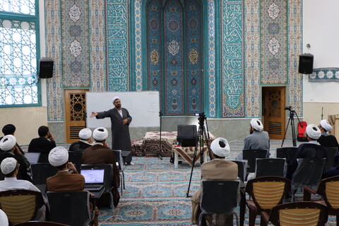 تصاویر / فصل اول از چهارمین دوره پودمانی تعالی اساتید مدارس علمیه کشور