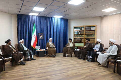 تصاویر/ دیدار هیئت رئیسه مجمع نمایندگان طلاب و فضلای حوزه علمیه قم با آیت الله اعرافی