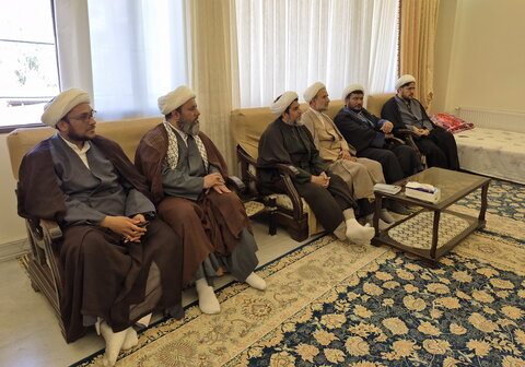 تصاویر/ دیدار مدیر حوزه علمیه کاشان با روحانی پیشکسوت