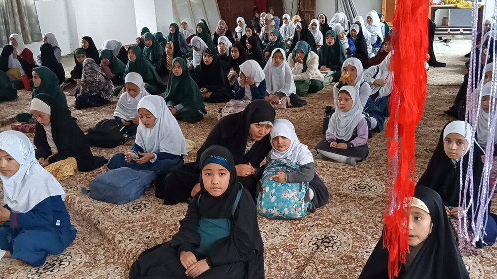 मरकज़ी दार उल क़ुरान ज़ैनबिया के अंतर्गत खुमैनी टावर कारगिल में जश्न-ए-सादेक़ैन (अ) का आयोजित