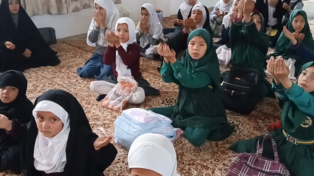 मरकज़ी दार उल क़ुरान ज़ैनबिया के अंतर्गत खुमैनी टावर कारगिल में जश्न-ए-सादेक़ैन (अ) का आयोजित