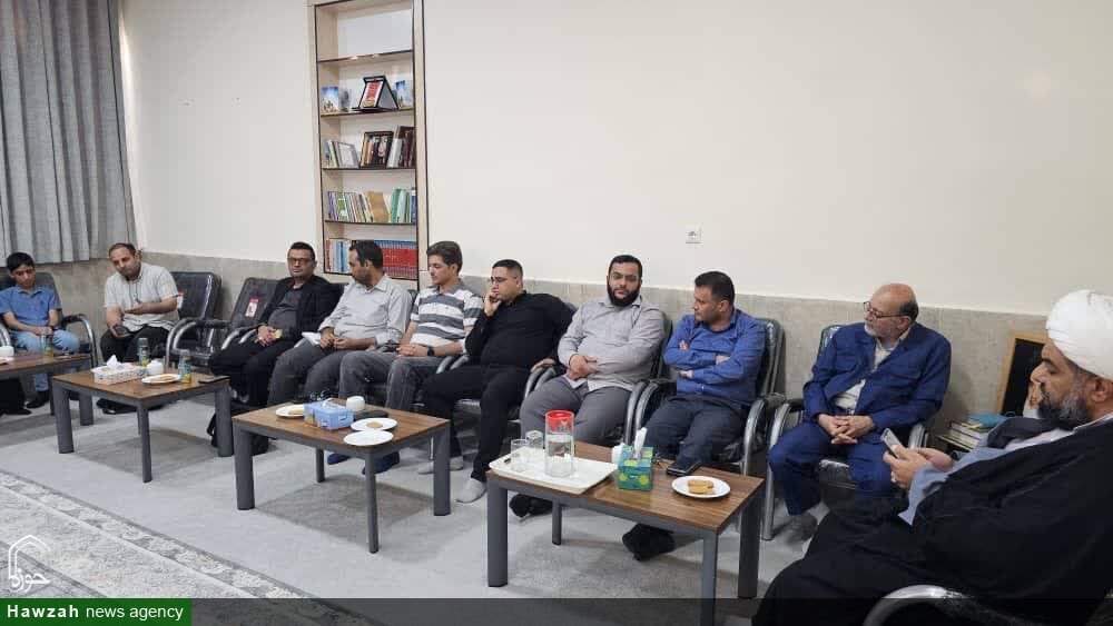 نشست صمیمی اصحاب رسانه  با امام جمعه شهرستان بندر ماهشهر