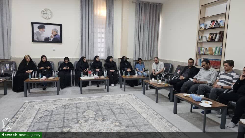 نشست صمیمی اصحاب رسانه  با امام جمعه شهرستان بندر ماهشهر