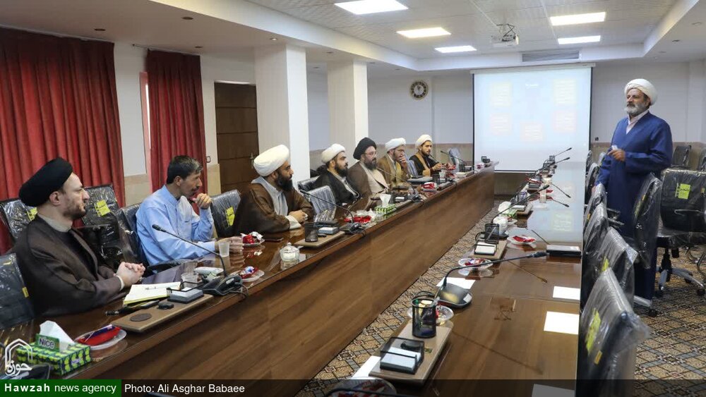 تصاویر/ کارگاه آموزشی اداره حلقات شجره طیبه صالحین برگزار شد