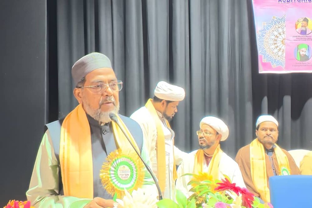 कलकत्ता में "रहमतुल-आलमीन" अंतर्राष्ट्रीय सम्मेलन आयोजित; विभिन्न धर्मों और विचारधाराओं के विद्वानों और बुद्धिजीवियों ने भाग लिया