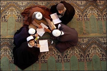 طلبه موفق باید تهذیب، تعلّم و تبلیغ را جدی بگیرد