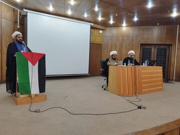 مطالعه آثار رهبر انقلاب، شهید مطهری و آیت الله مصباح طلاب را در برابر شبهات فکری مقاوم می‌کند