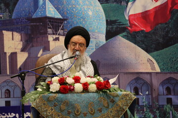 مساجد و وحدت ملت، سنگر اصلی مقاومت ایران هستند