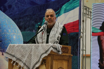 مساجد محور امید و مقاومت در محلات هستند