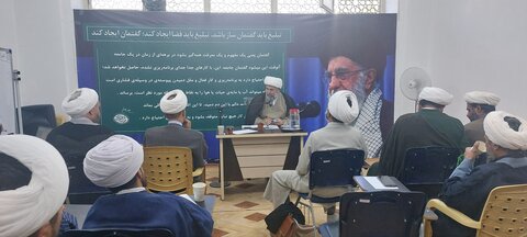 برگزاری کارگروه تخصصی «حوزه علمیه پیشرو و سرآمد» در چهارمحال و بختیاری