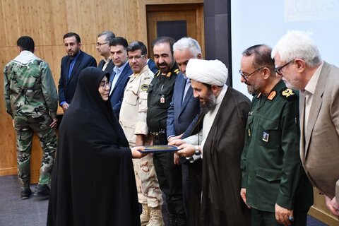 تصاویر/ اختتامیه دوره بصیرتی «یاوران ولایت» در خوی