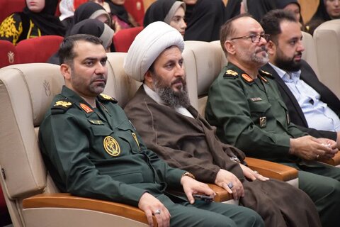 تصاویر/ اختتامیه دوره بصیرتی «یاوران ولایت» در خوی